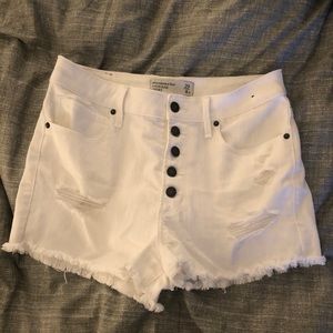 Abercrombie - White button fly Jean shorts